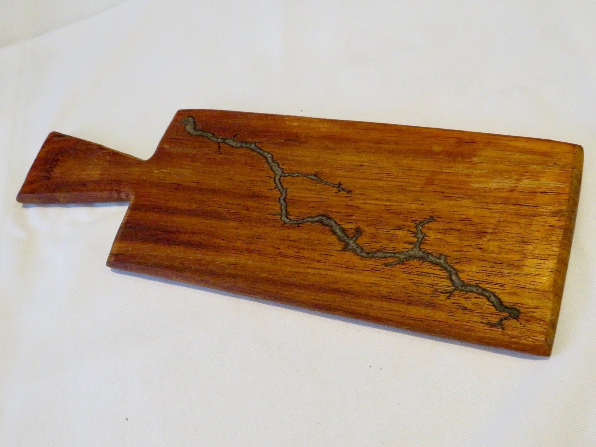 Burnt Serving Board | Elefari Woodcraft