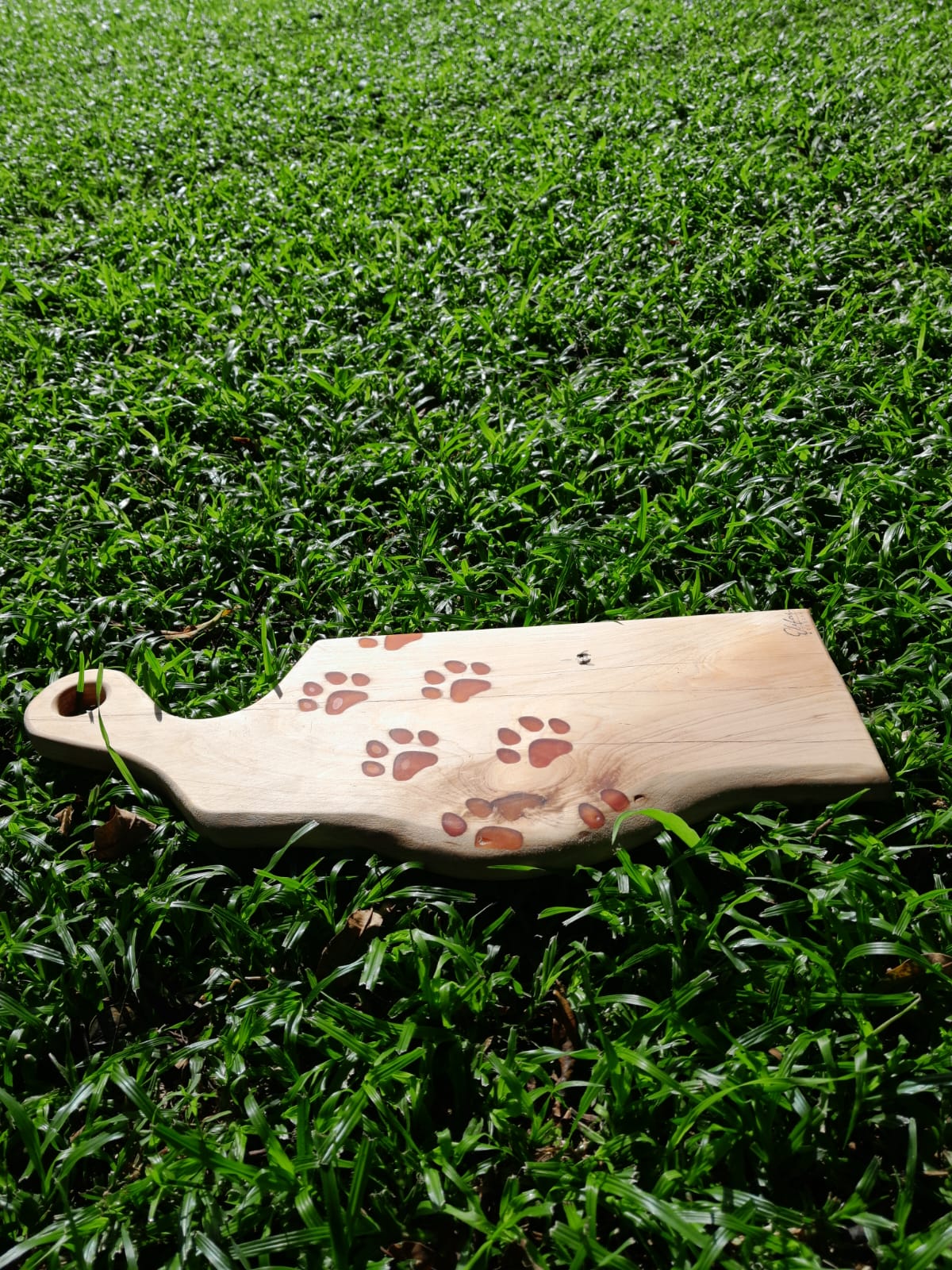 Paw Print Chopping Board | Elefari Woodcraft